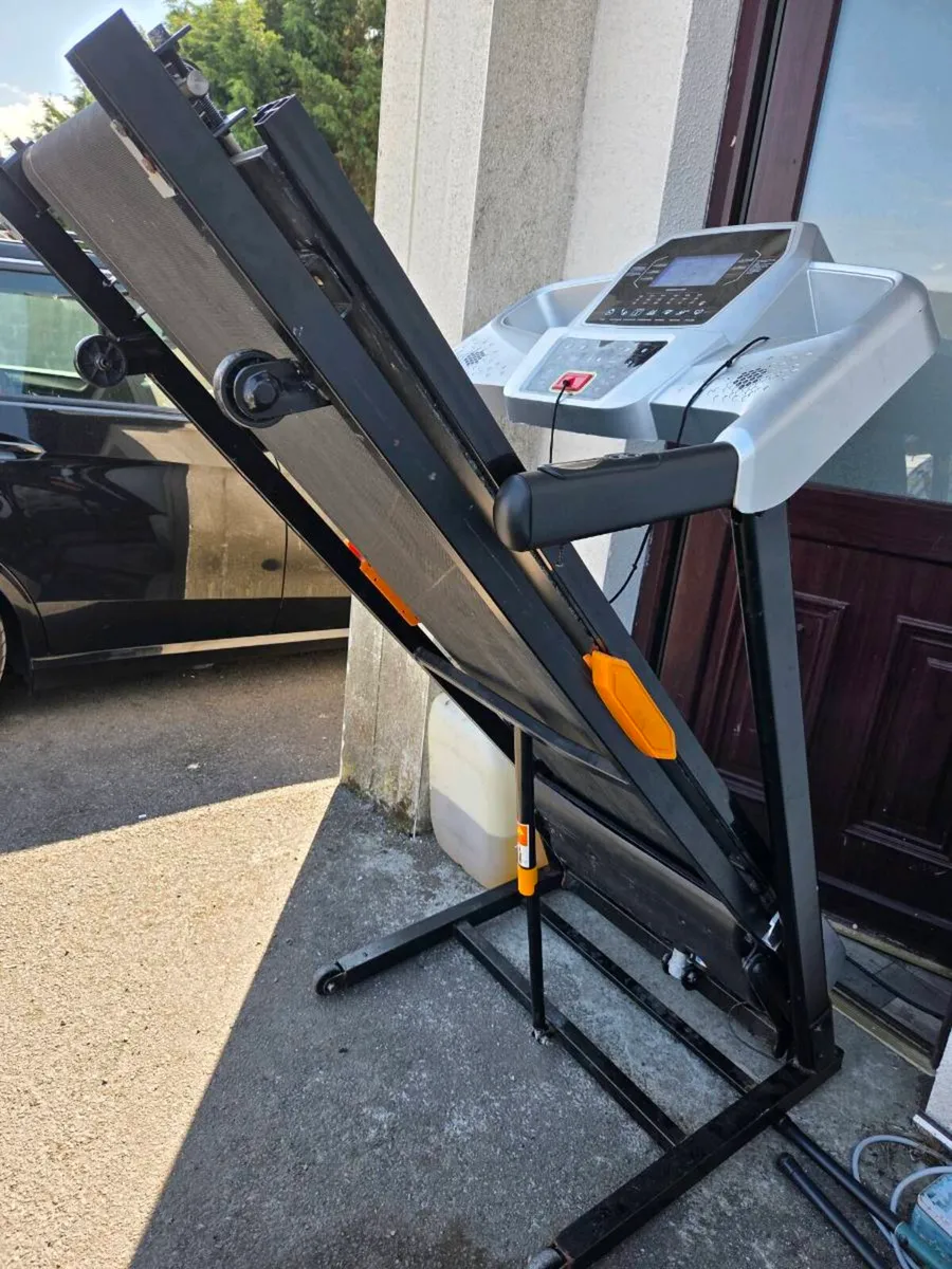 Treadmill - Image 3