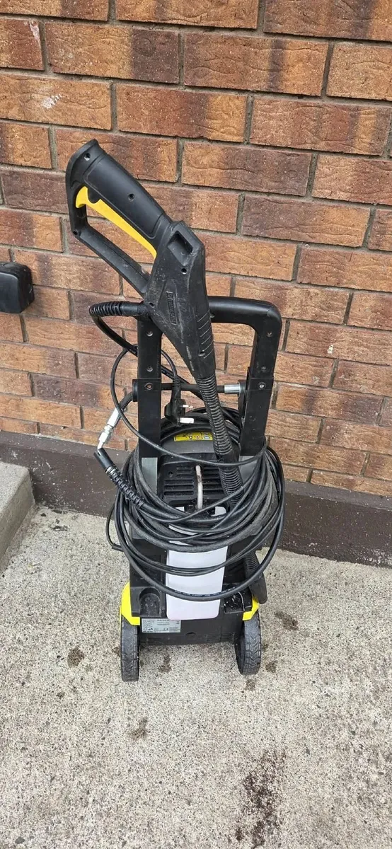 Power washer - Image 1