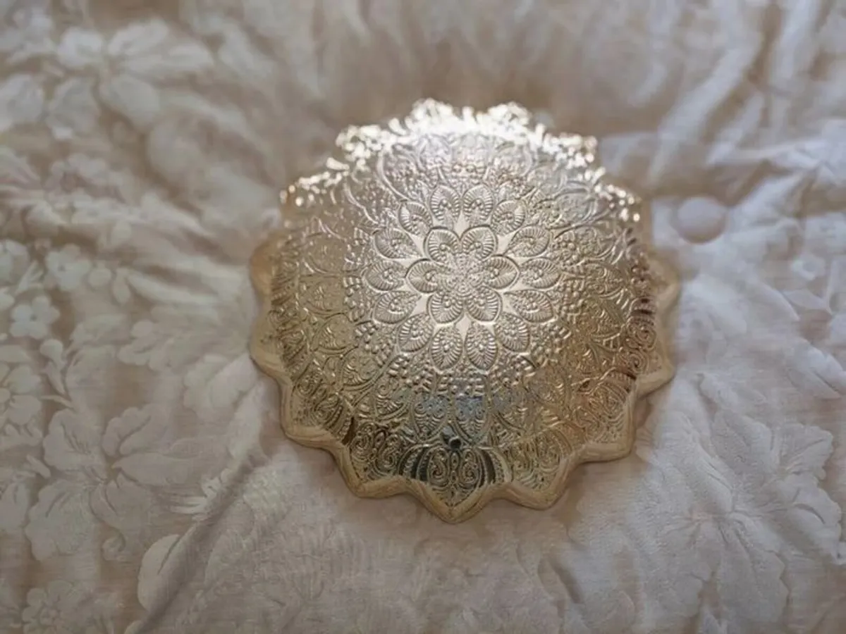 Metallic Glazed Pearl Centrepiece Bowl. - Image 2