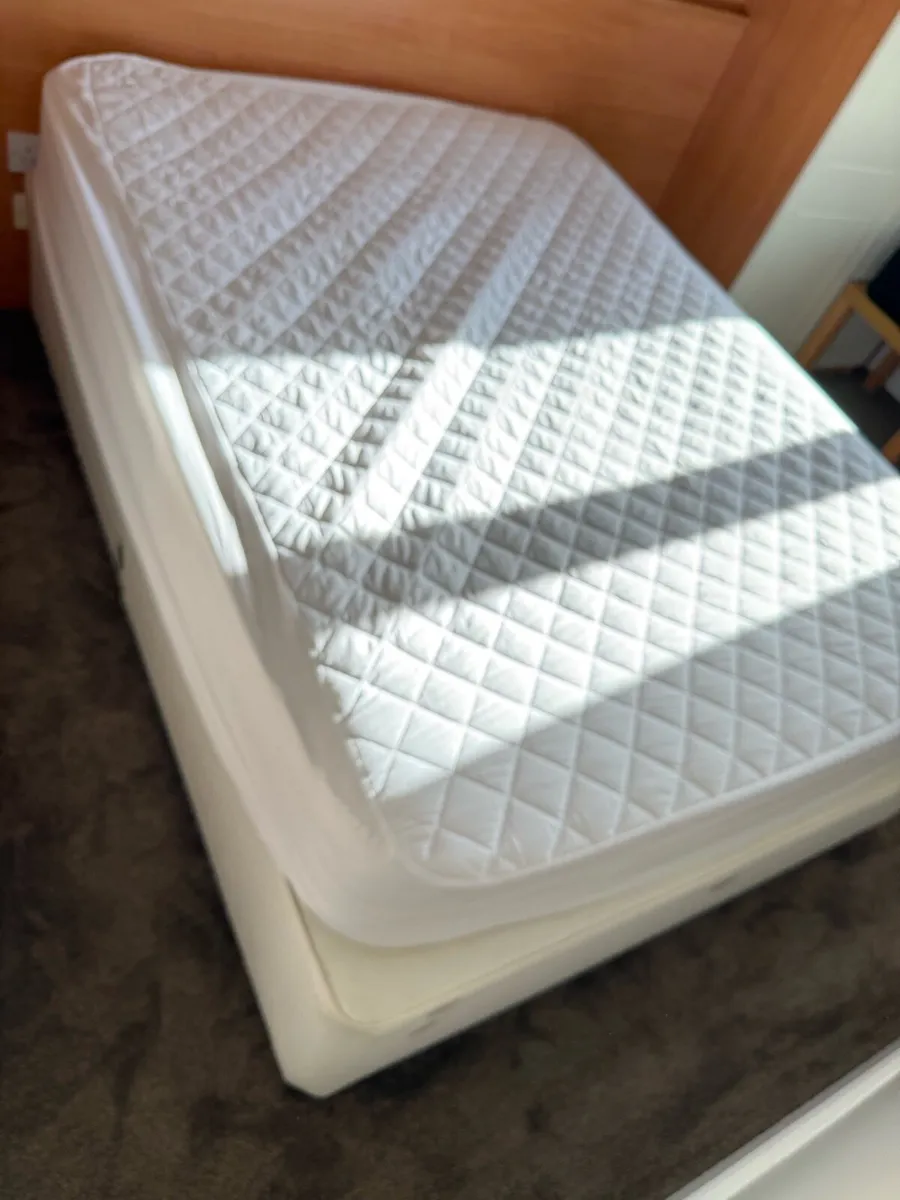 Double bed with mattress - Image 1