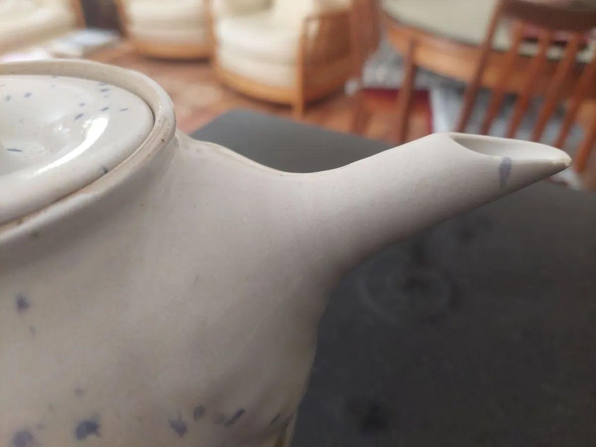 Large 1.65 Lt. Pottery Tea Pot - Image 2