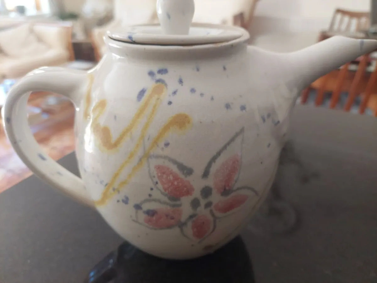 Large 1.65 Lt. Pottery Tea Pot - Image 3
