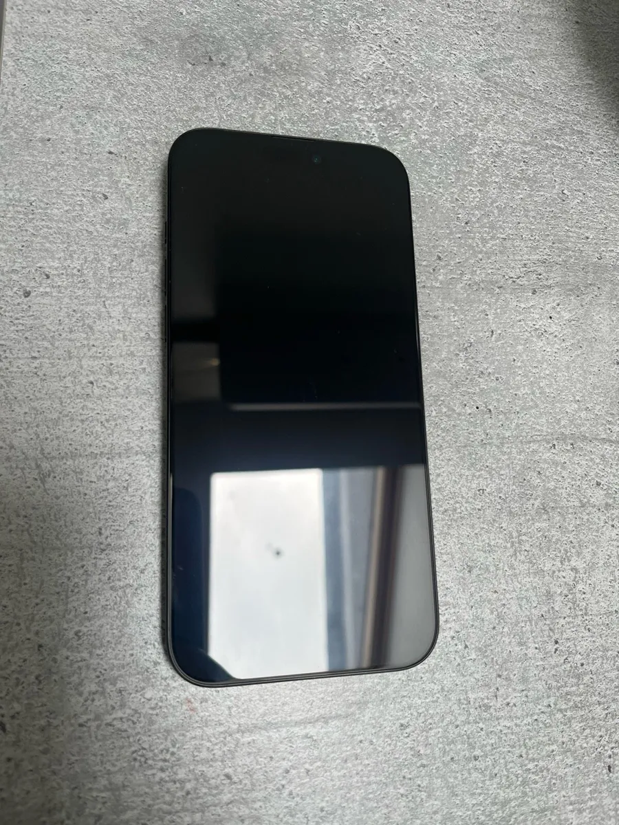 iPhone 16 Pro Max - Image 4
