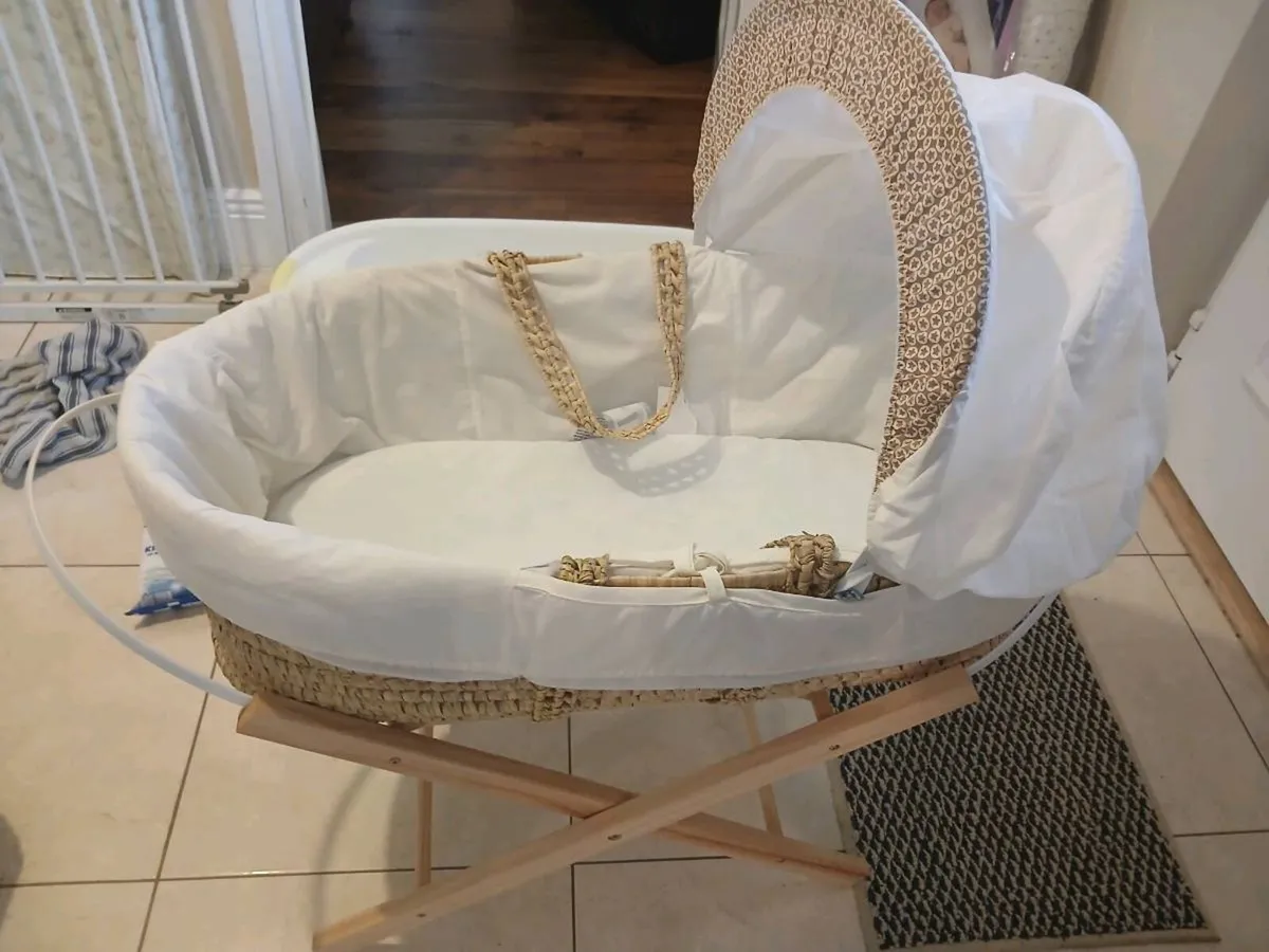 Moses Basket - Image 1