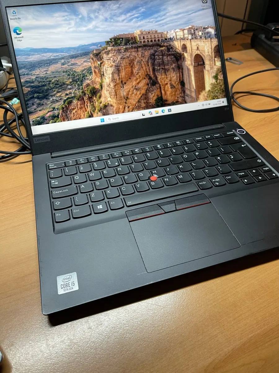 Lenovo i5 | 16gb| 512ssd + 2TB Windows 11 pro - Image 3