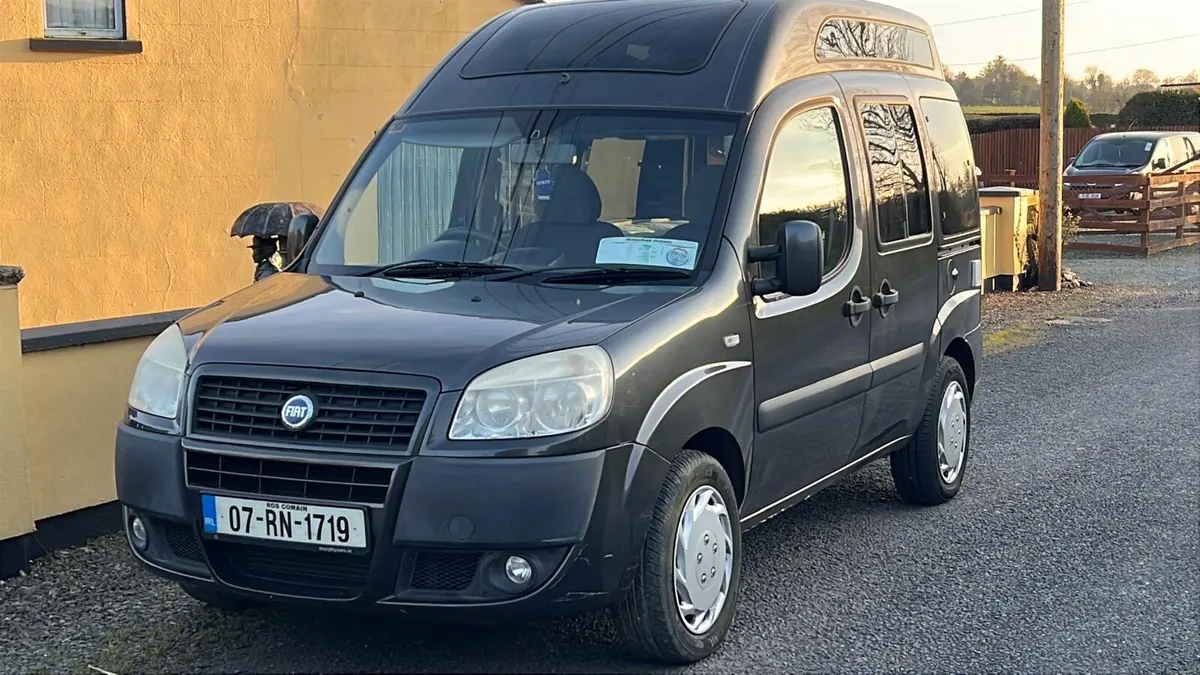Micro Camper - Image 1