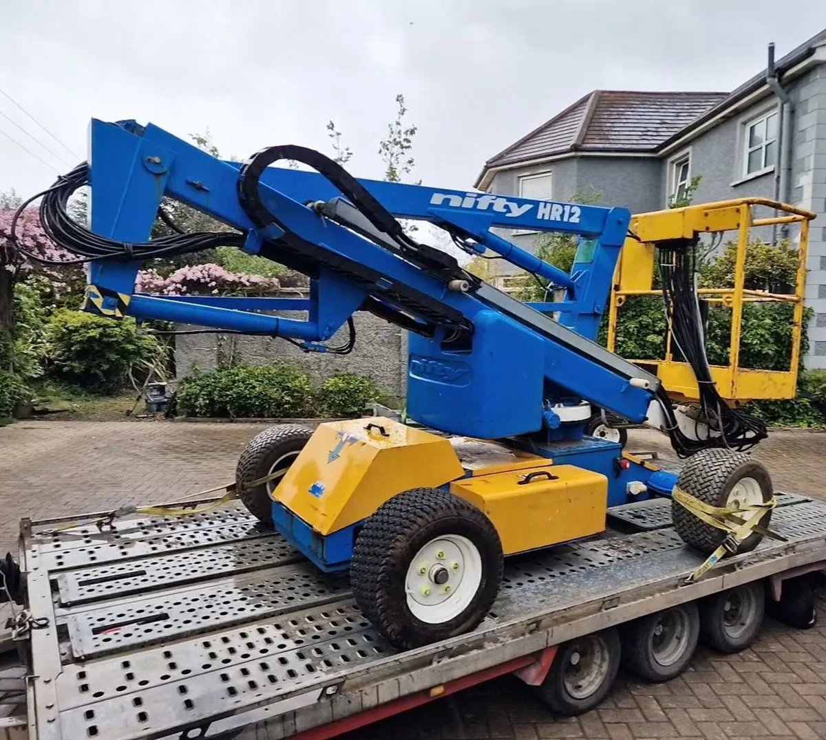Niftylift HR12NDE Bi Fuel Diesel/Electric 4x4 Boom - Image 1