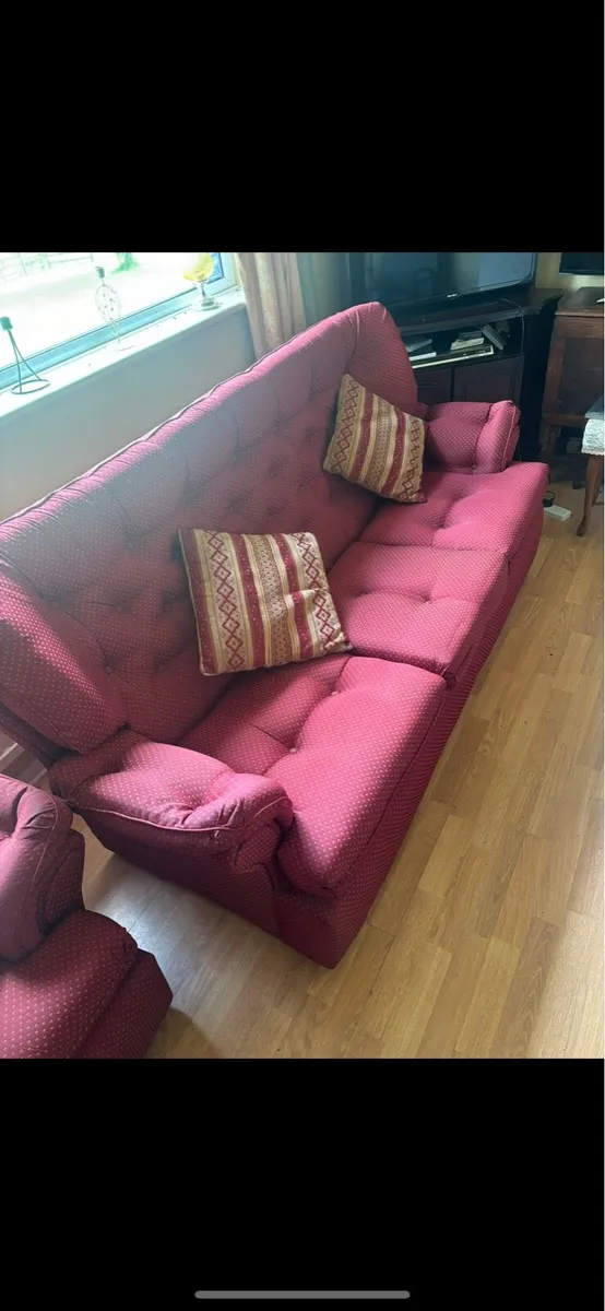 Red Suite of Furniture - Image 1