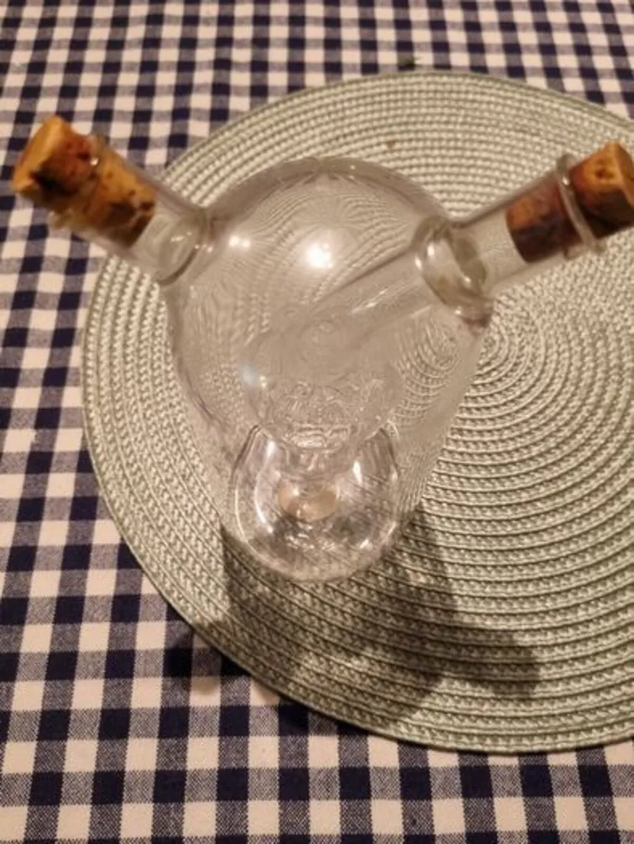 Oil and vinegar cruet - Image 4
