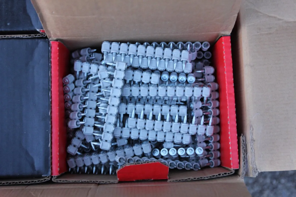 TitleHilti X-ZF 20 MX Collated Concrete Pins - Image 3