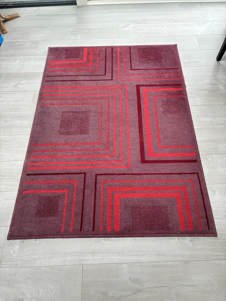 Modern rug