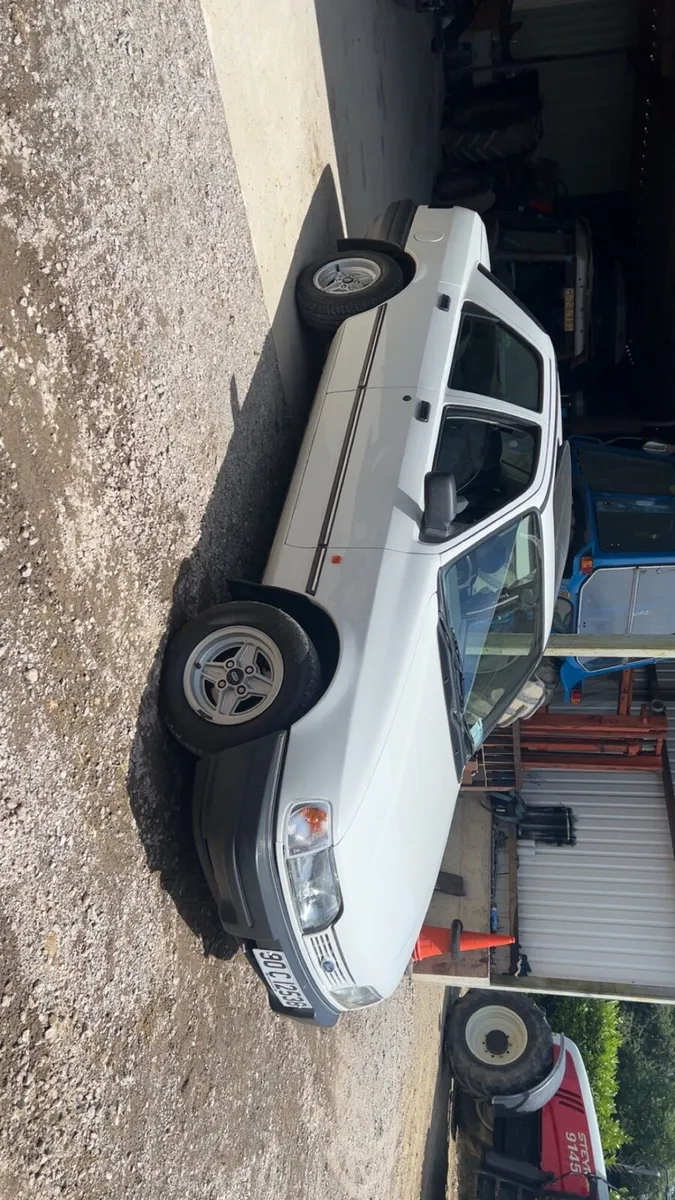 Ford Sierra - Image 1