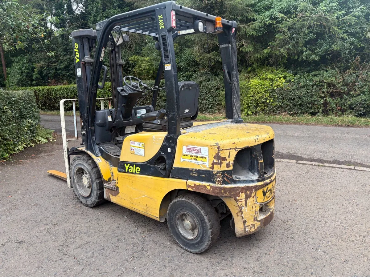 Forklift 3 ton - Image 3