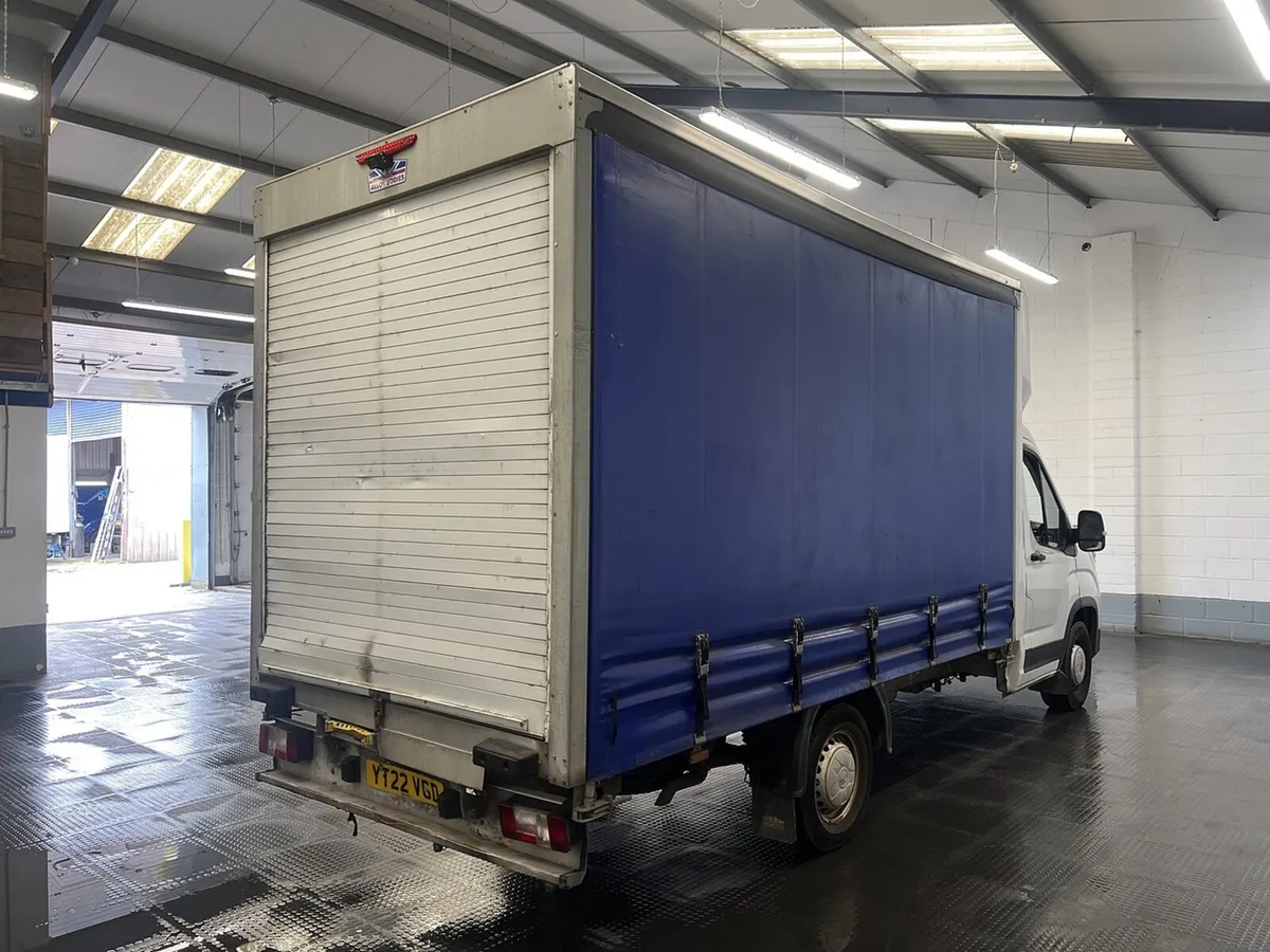 2022 Maxus Deliver 9 CurtainSider Van - Image 2
