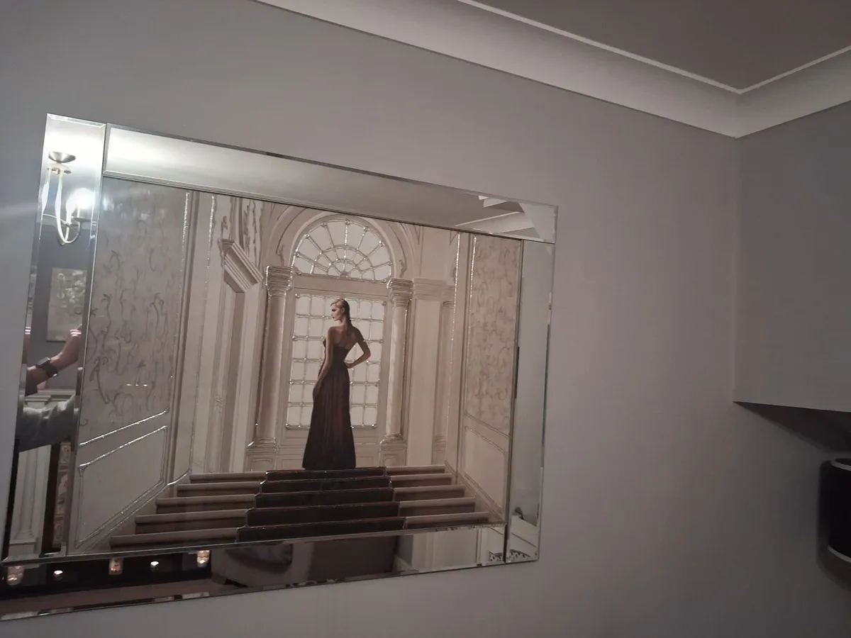 Home furnishings - Image 2