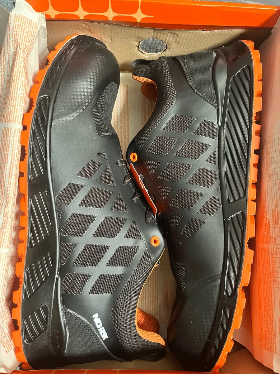 New No risk safety trainers - Image 1