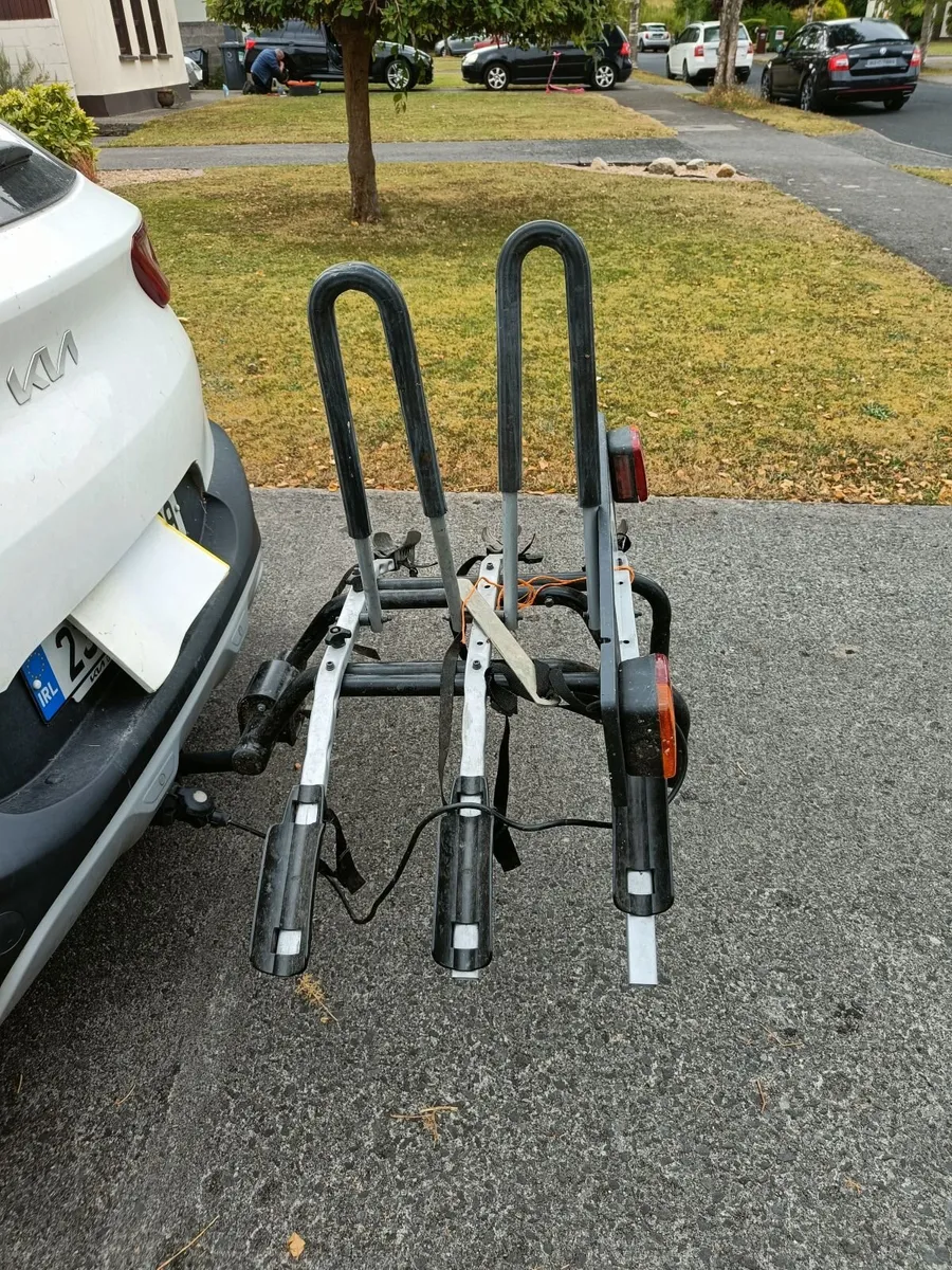 Bicycle carrier for car - Image 2