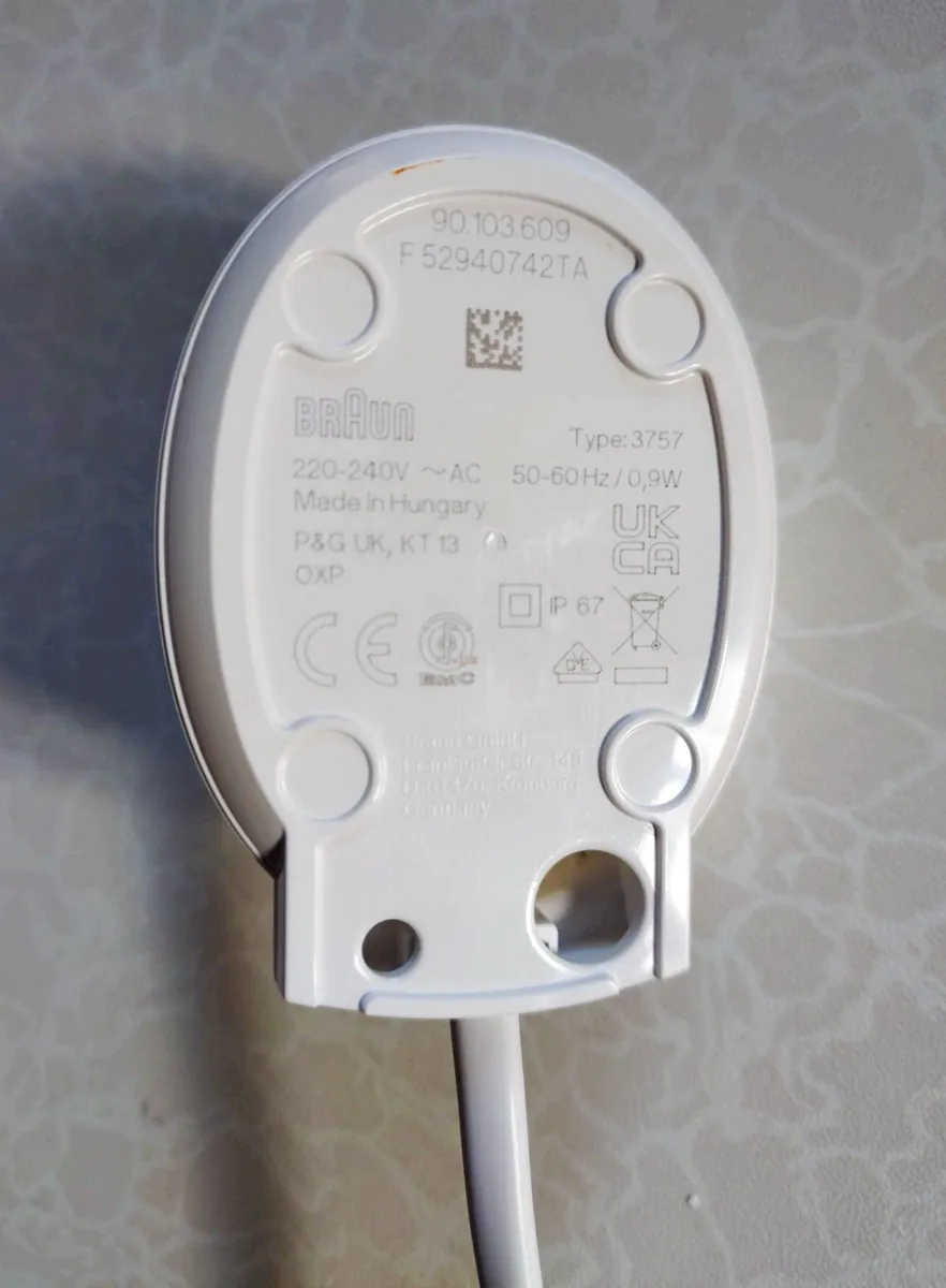 Braun Electric Toothbrush Charging Dock (new). - Image 2
