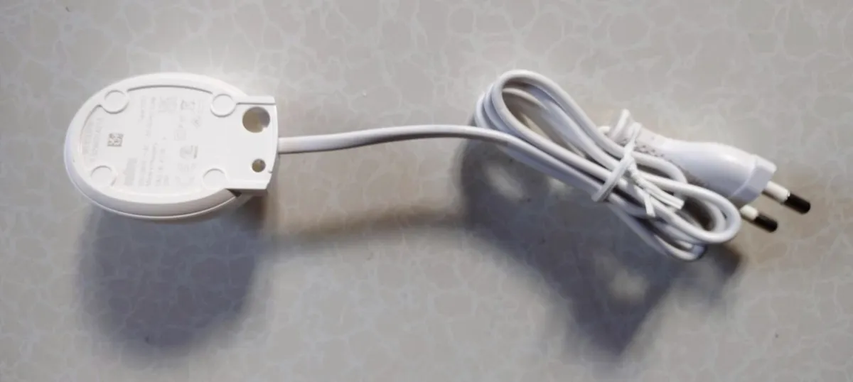 Braun Electric Toothbrush Charging Dock (new). - Image 3