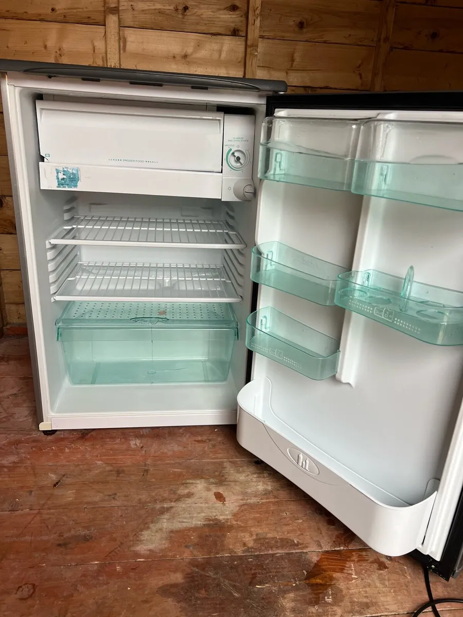 Hotpoint fridge - Image 4