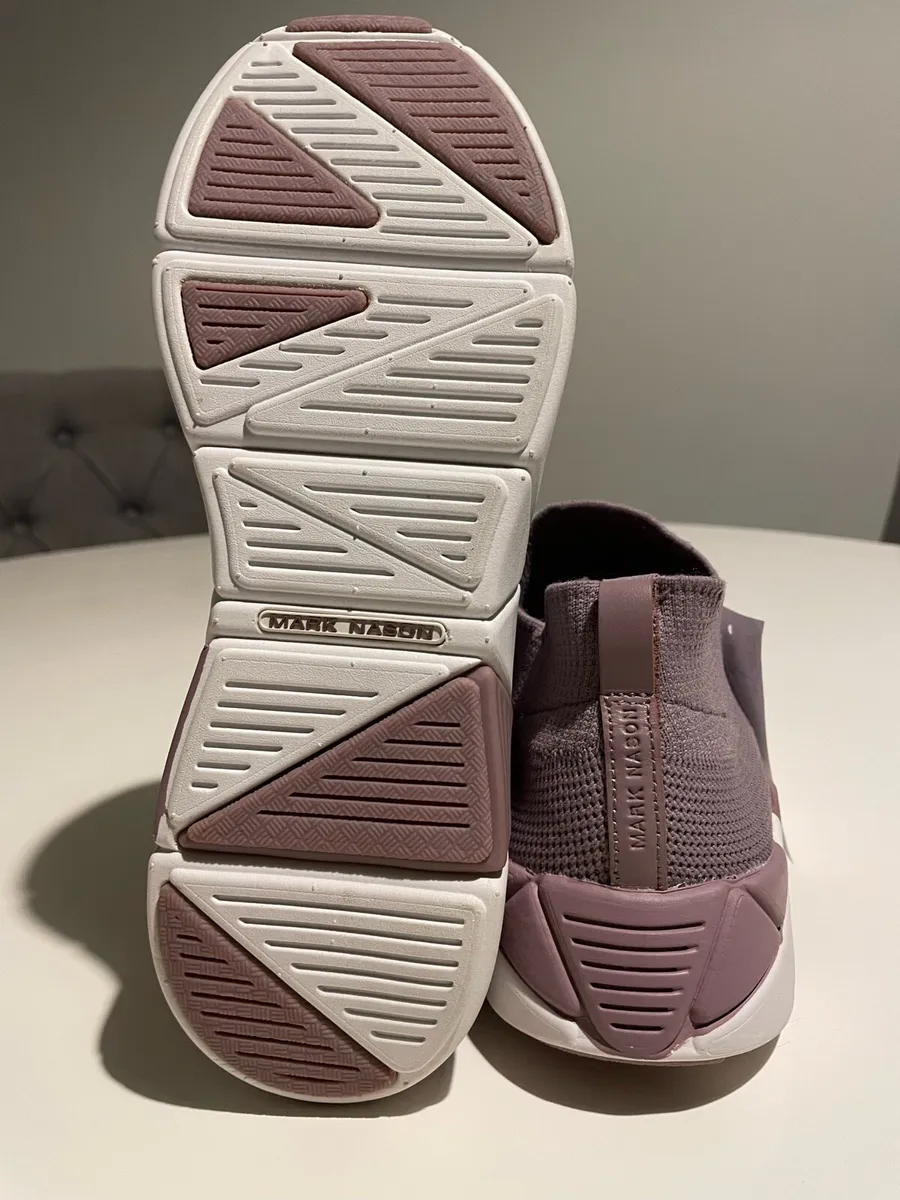 New Skechers trainers for women - Image 4