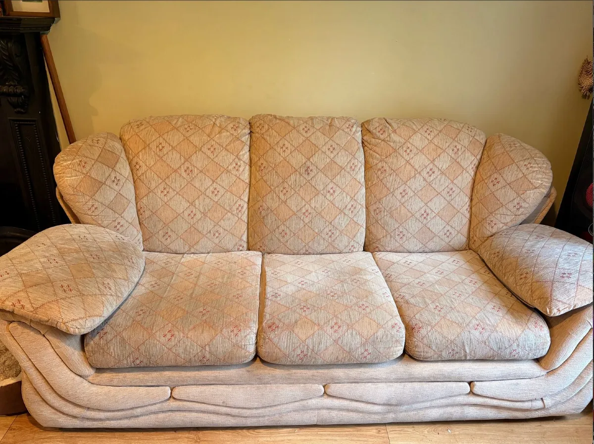 sofa - Image 2