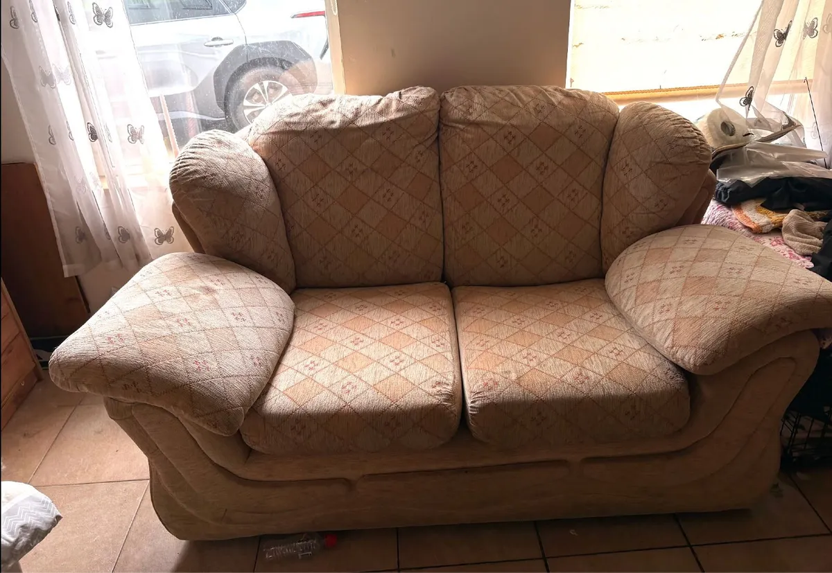 sofa - Image 4