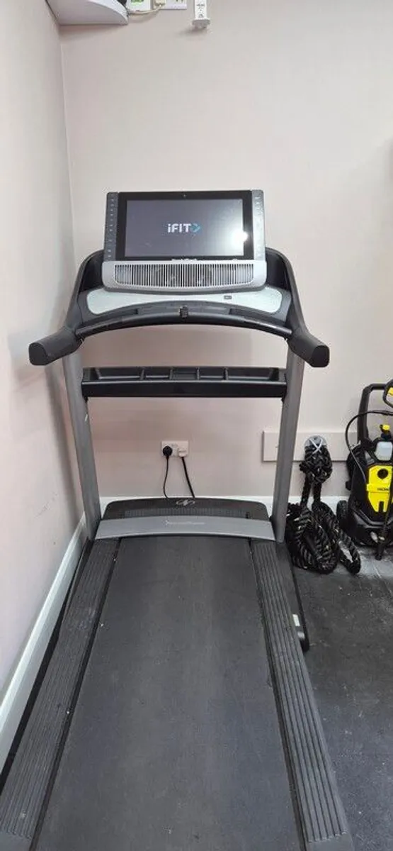 NordicTrack 2950 - 236KM total use - Image 4