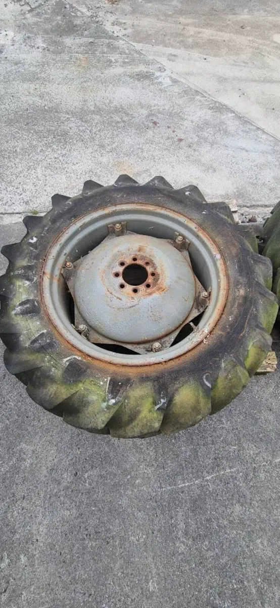 Tractor wheels - Image 2