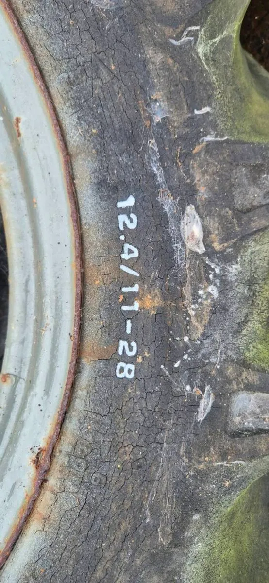 Tractor wheels - Image 3