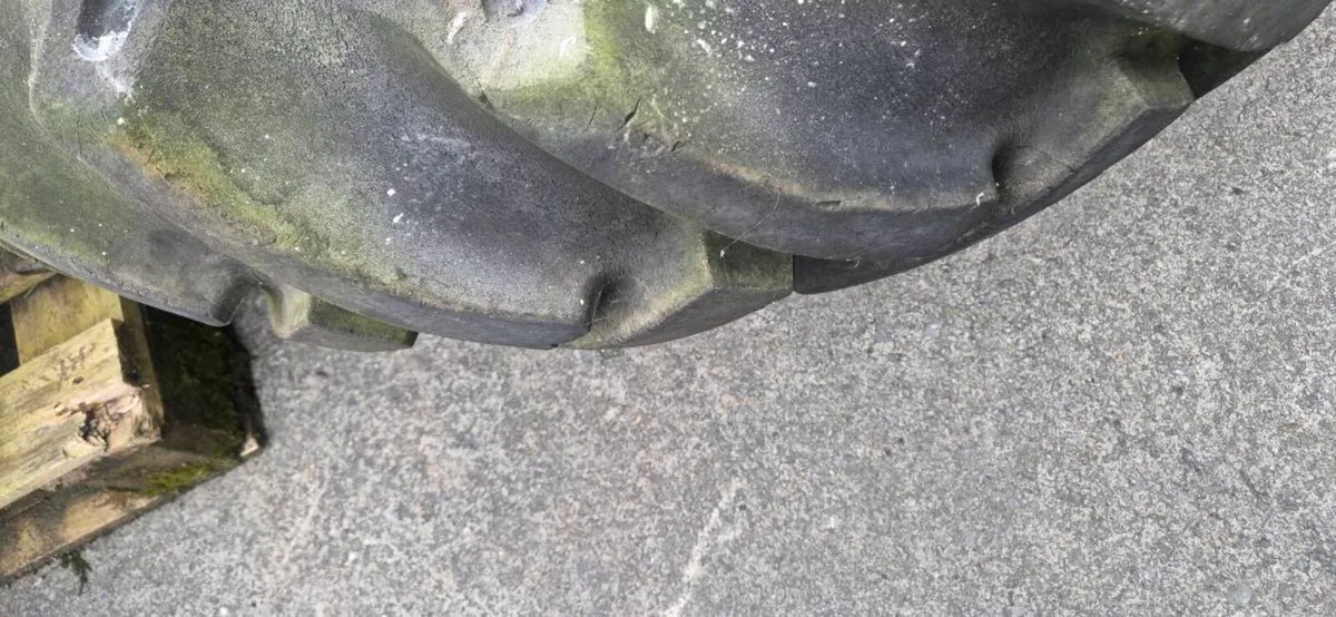 Tractor wheels - Image 4
