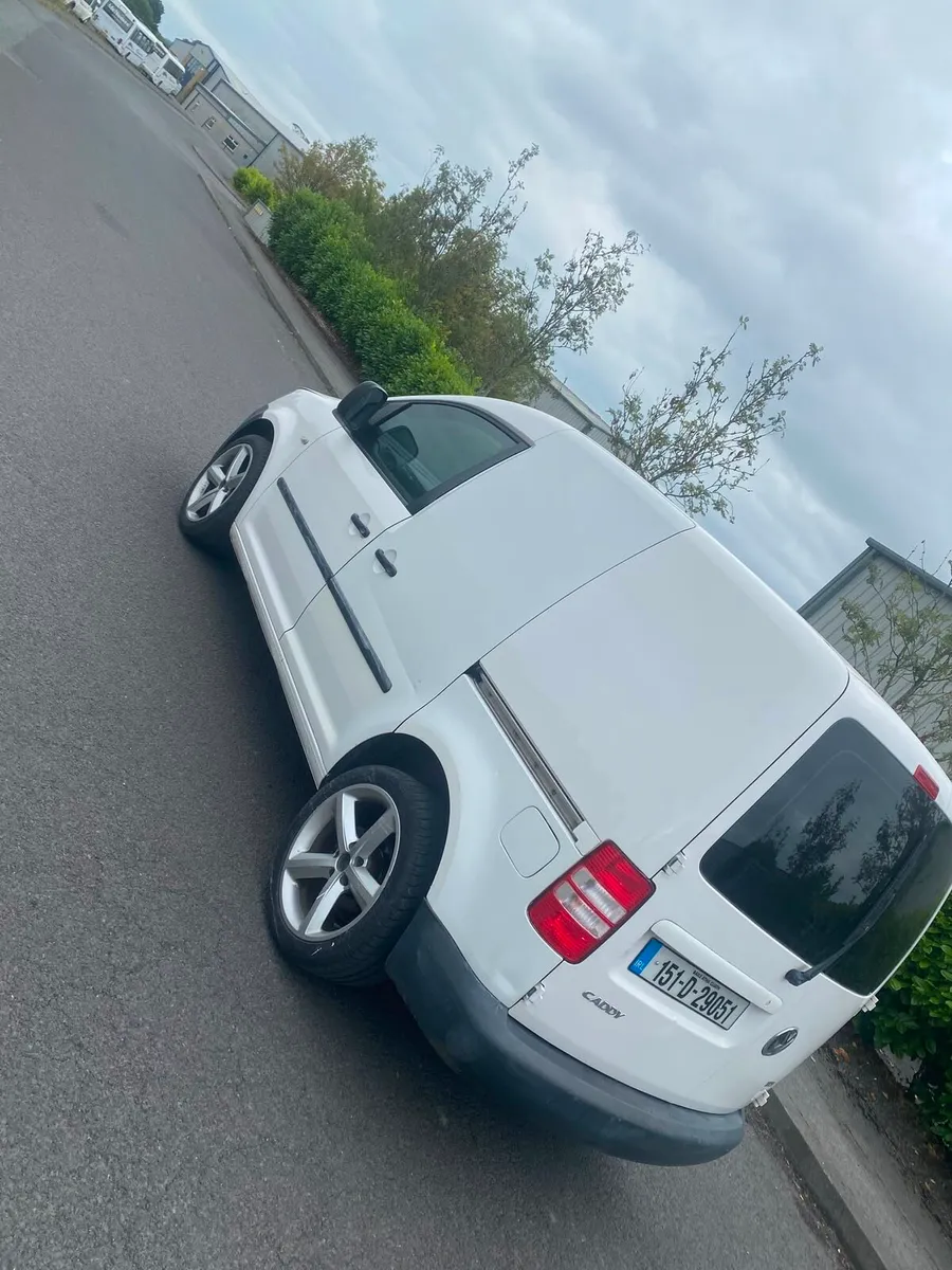 Volkswagen caddy - Image 4