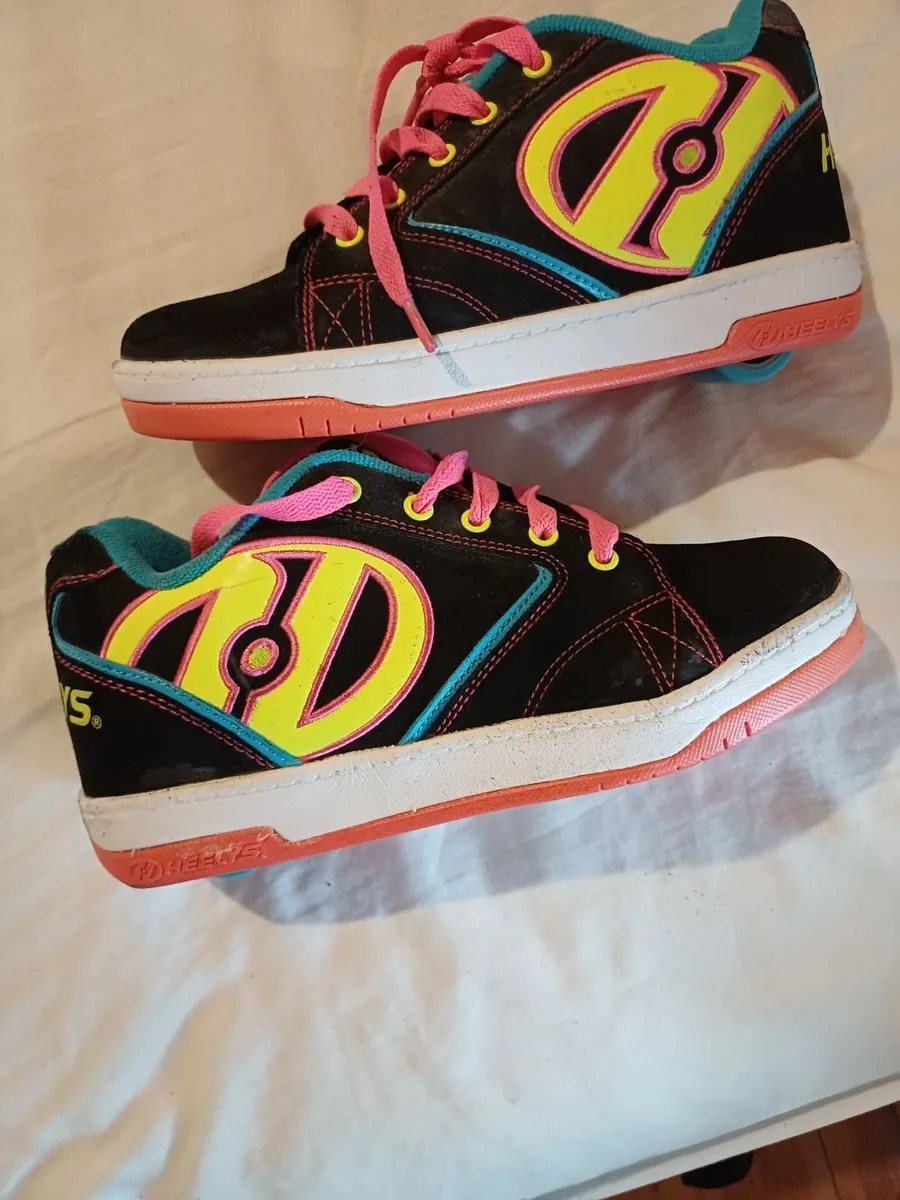 Kids Heeleys - Image 1