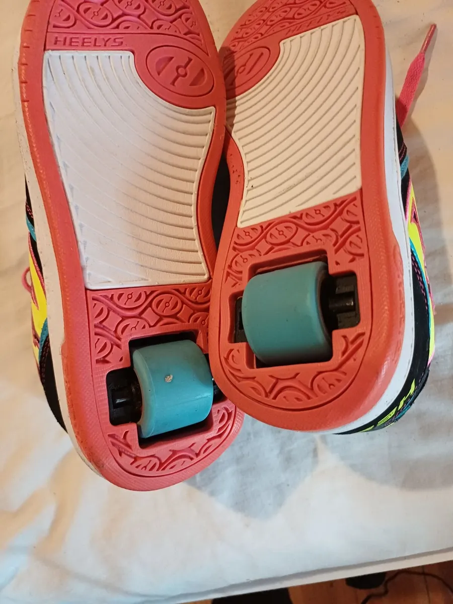 Kids Heeleys - Image 3