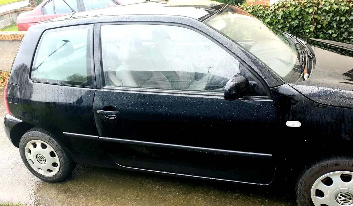Volkswagen lupo 2000 vintage - Image 2