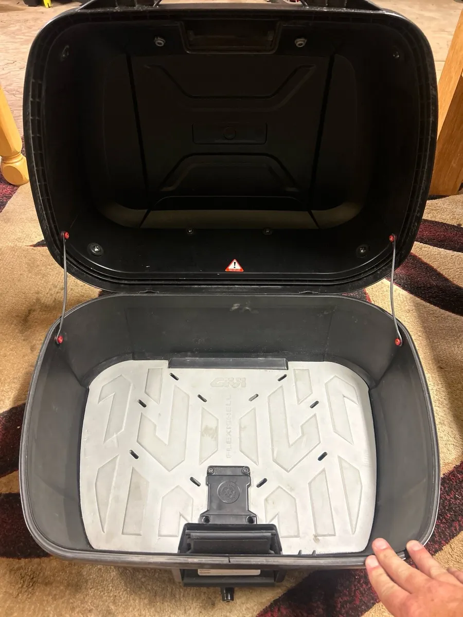Top box - Image 3