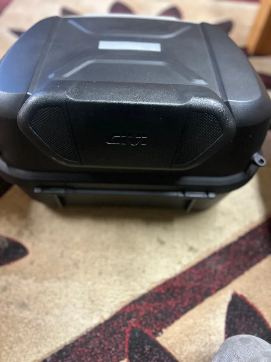 Top box - Image 2