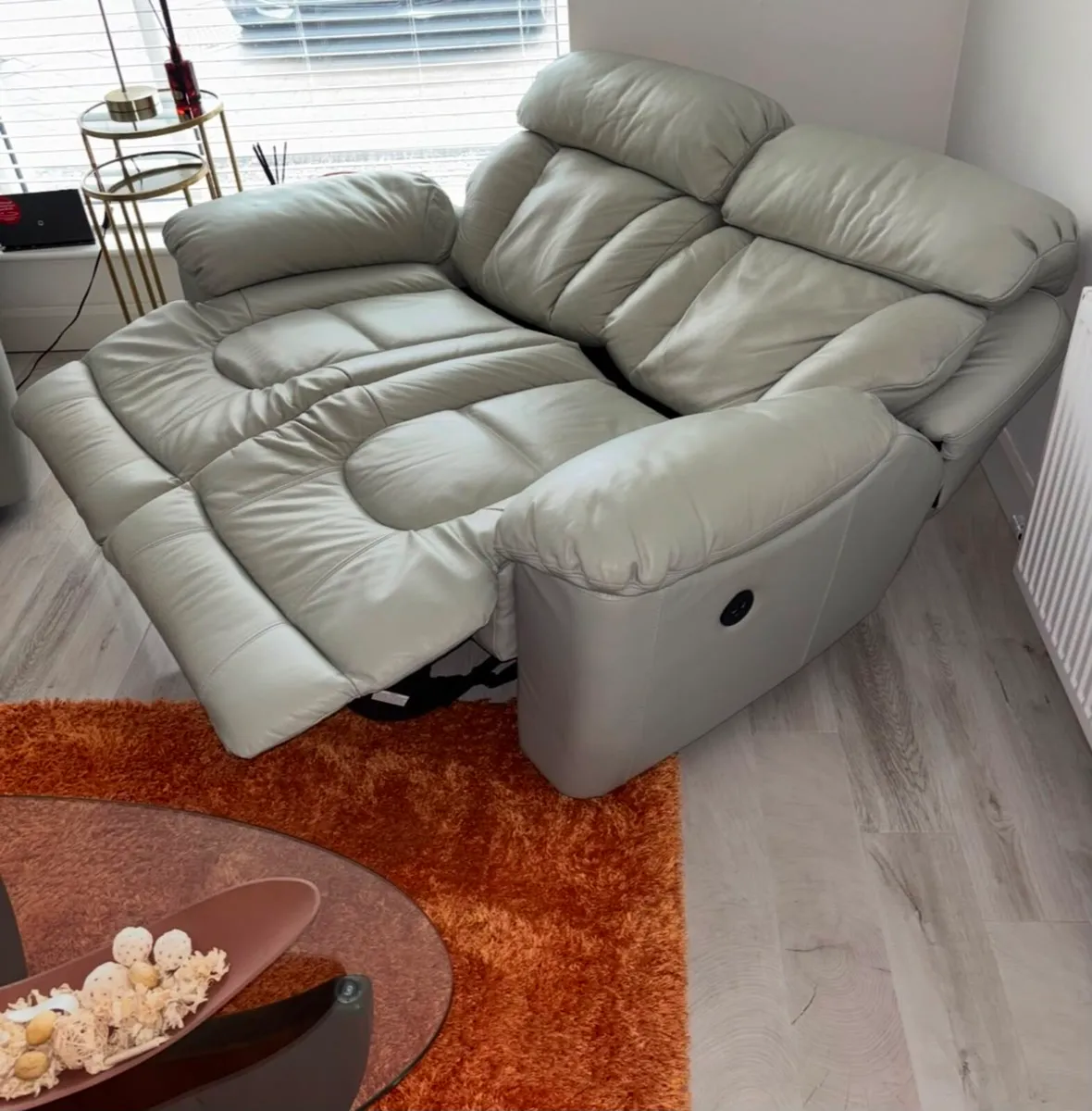 DFS Genuine Leather Electric & USB Recliner Suite - Image 2