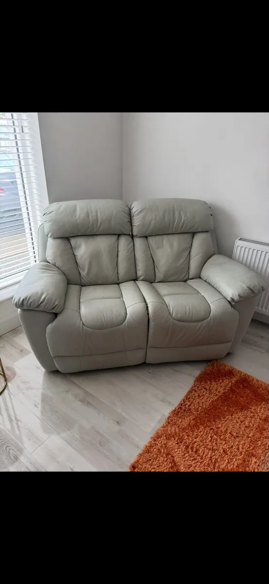 DFS Genuine Leather Electric & USB Recliner Suite - Image 3
