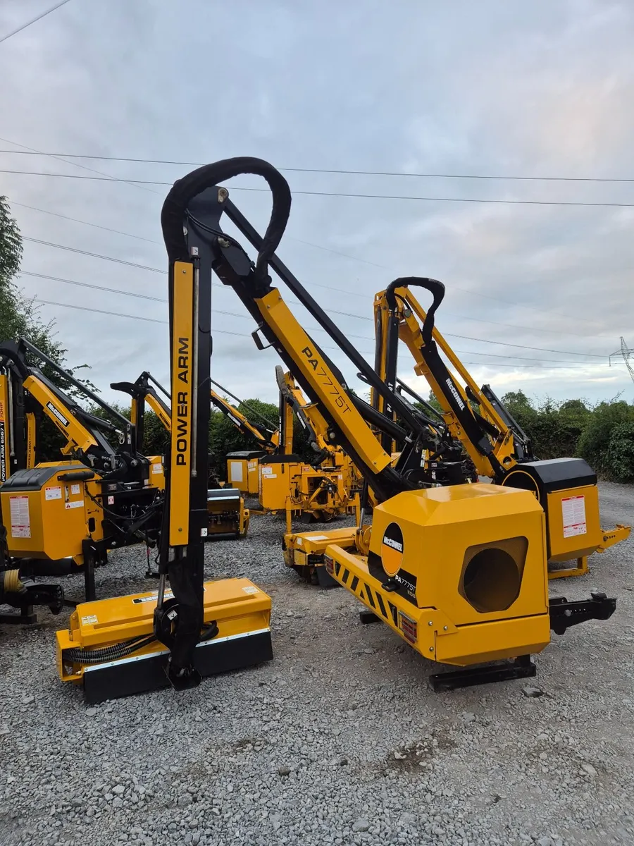 Mcconnel PA7775T Hedgecutter - Image 1
