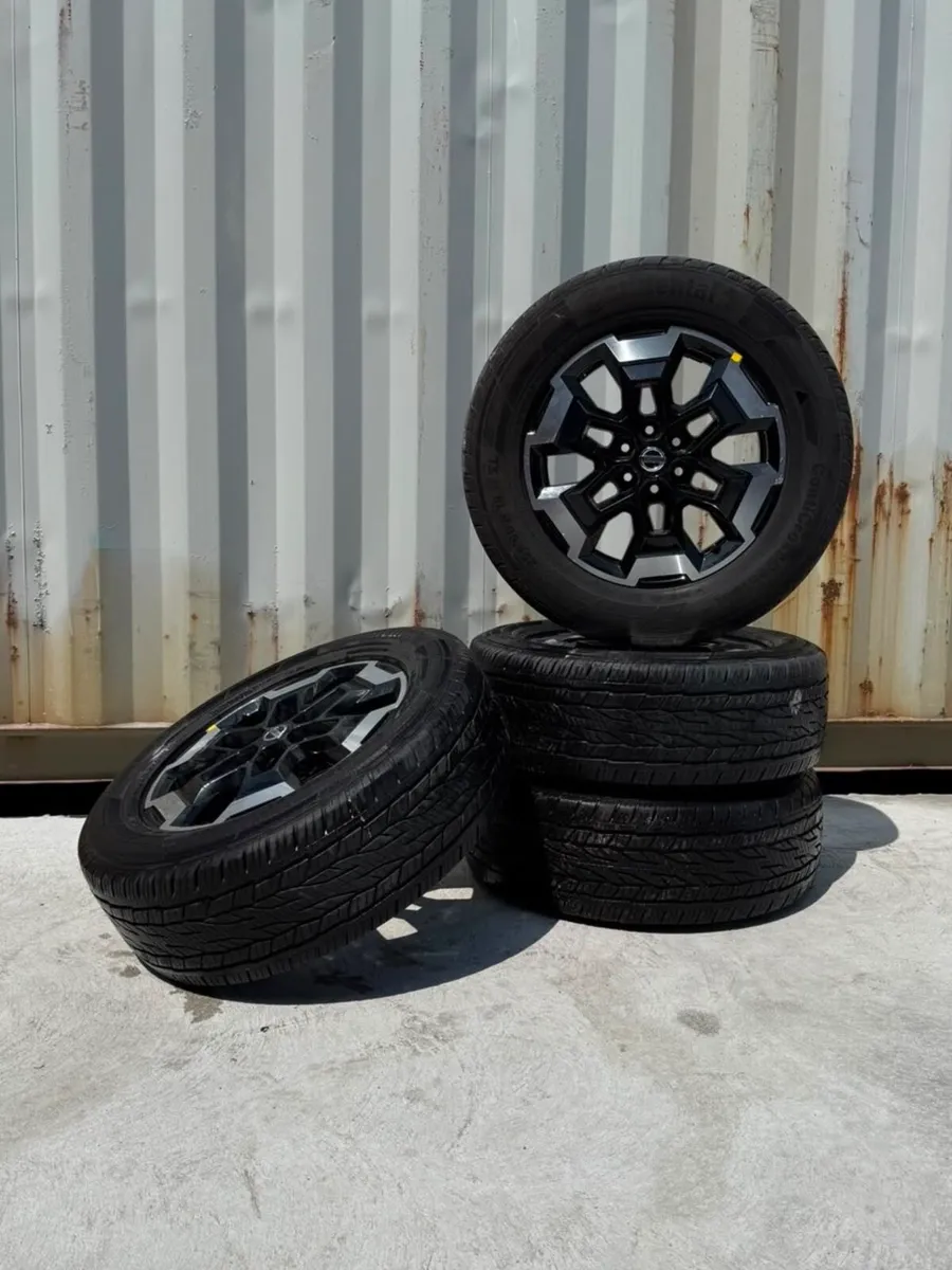 Genuine Nissan Navara 18” Alloy Wheels - Image 2