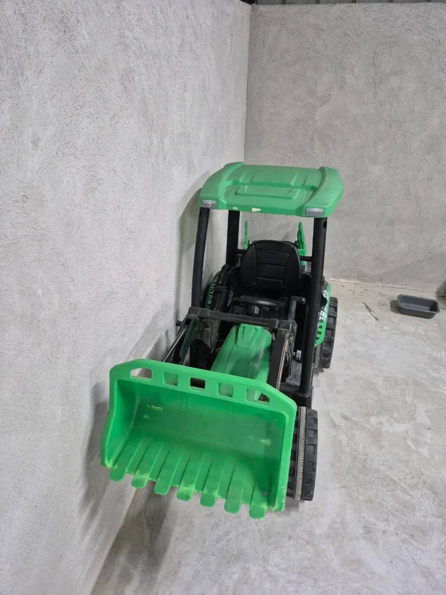 Kids Electric Tractor and trailer - Image 4