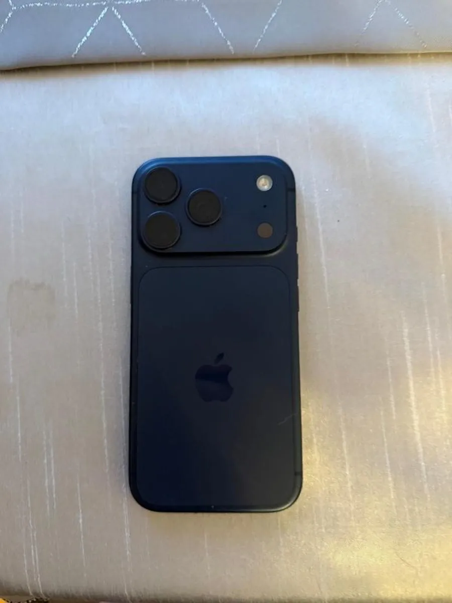 Apple iPhone 17 Pro 256GB - Deep Blue - Image 2