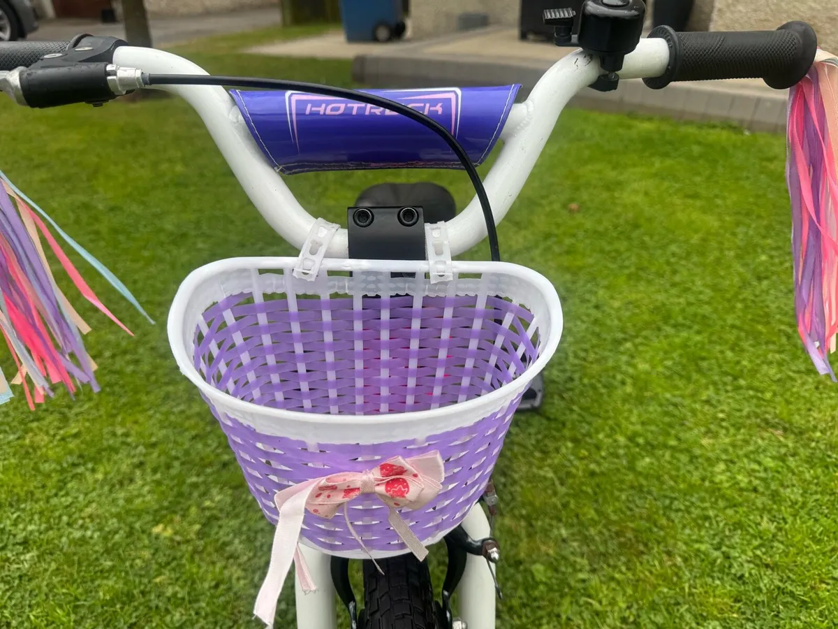 specialised Hotrock Coaster 16” pink girls bicycle - Image 3