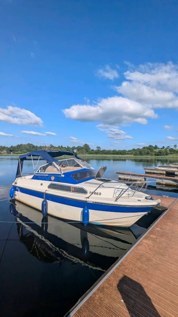 Fairline Weekender 21 - Image 2