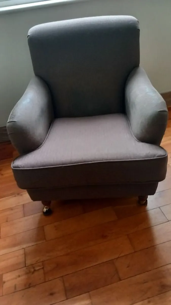 Armchair - Image 2