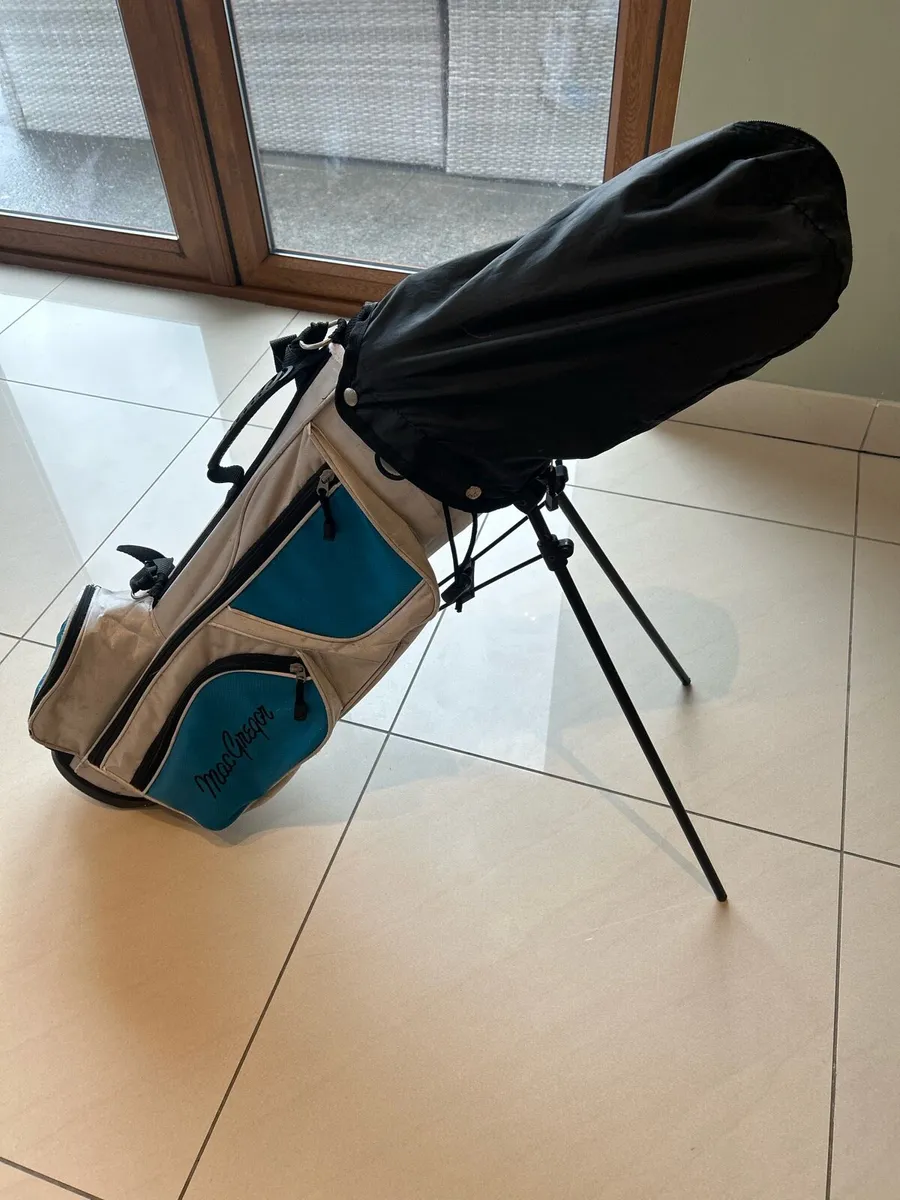 McGregor Tourney Junior golf set - Image 1
