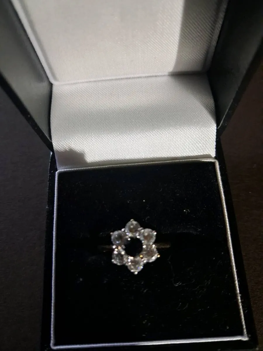 Collection of gold rings 9 caret 14 and 18 - Image 3