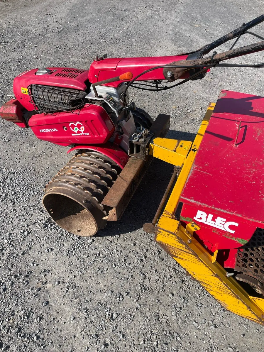 Lawn Seeder - Image 1