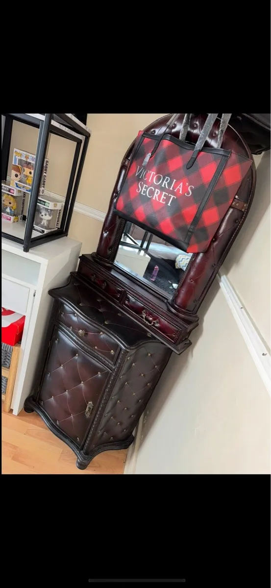 Antique Furniture Set - Image 1